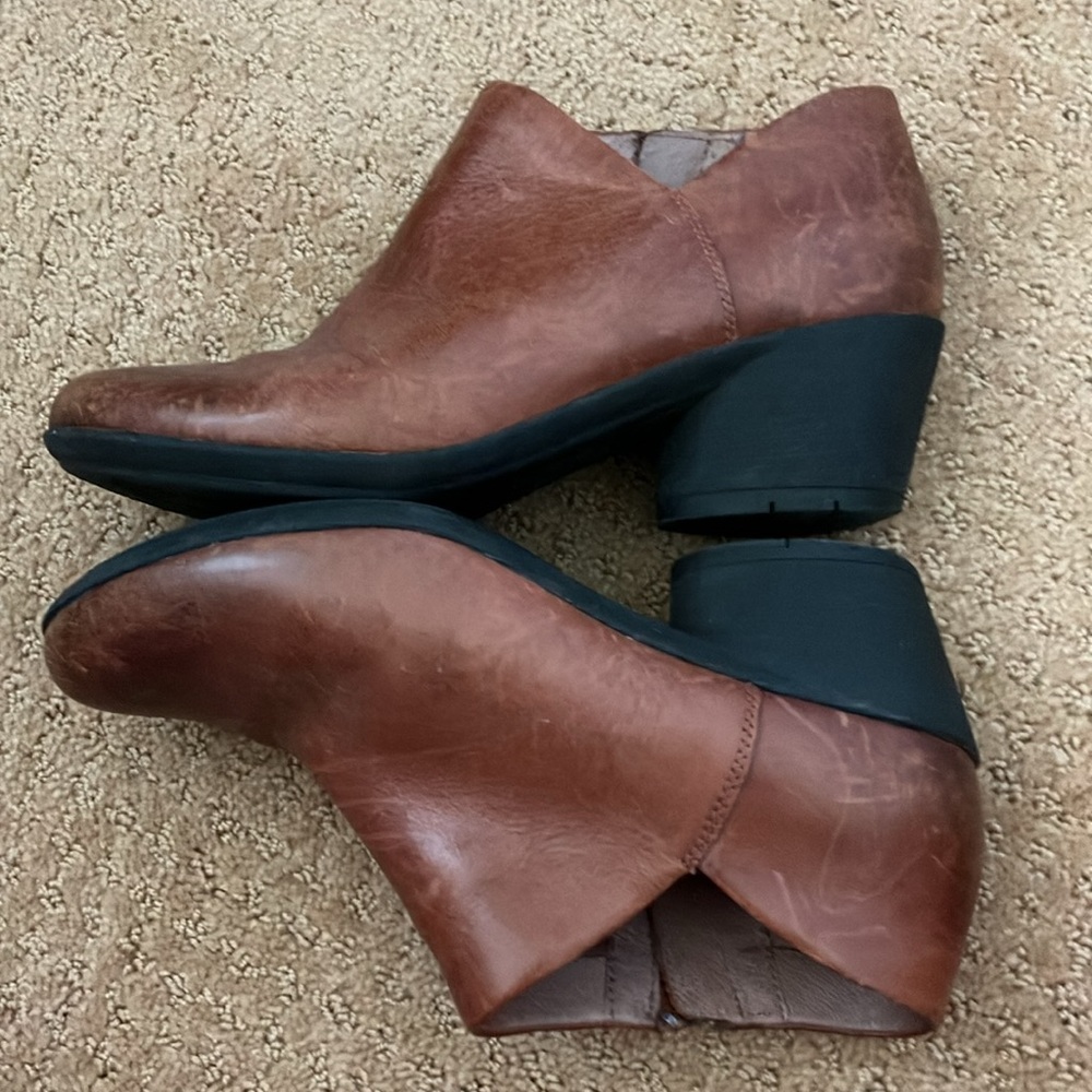 LAST CHANCE! Dansko Brown Ankle Boots with zipper
